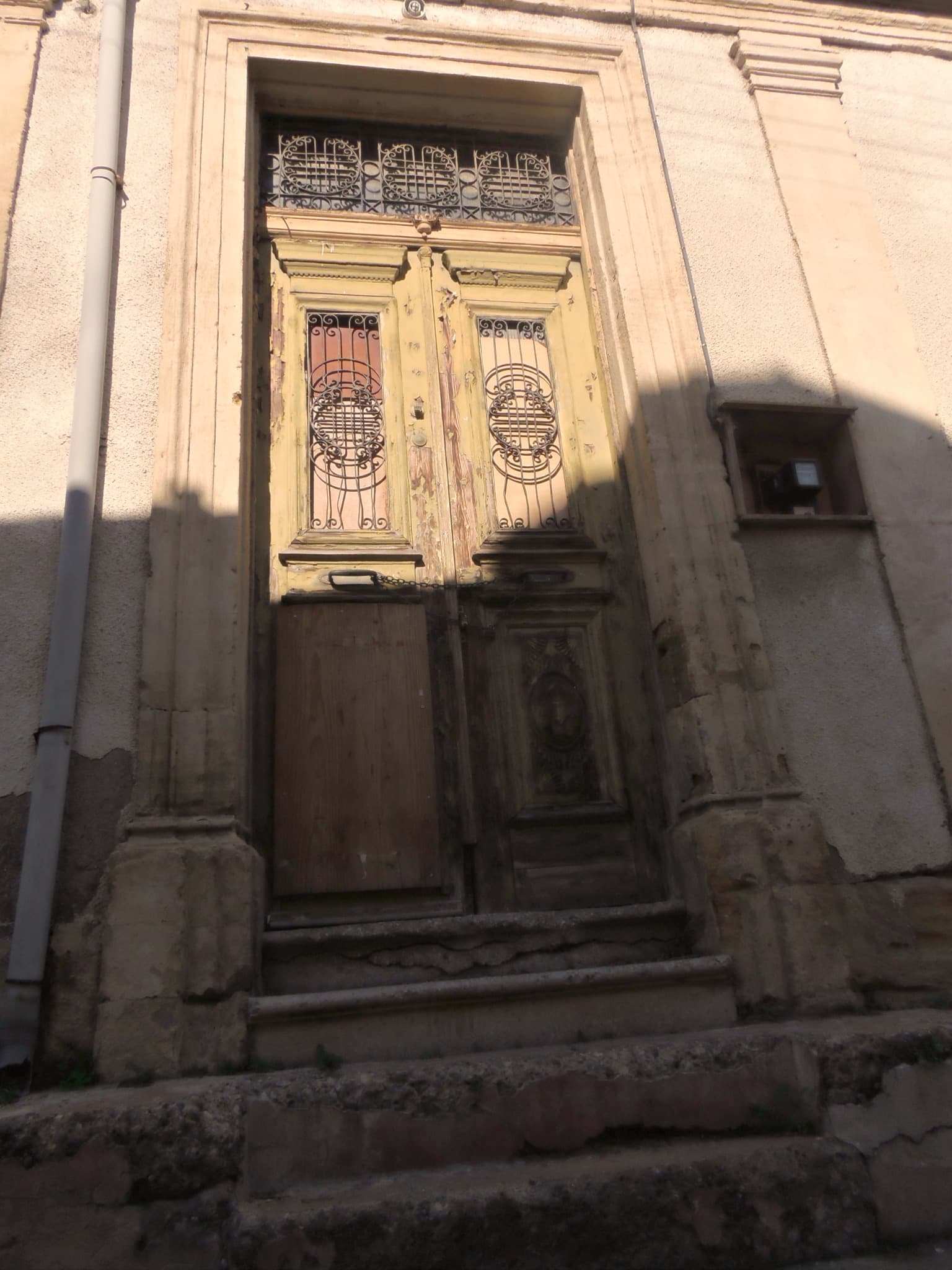 Old deteriorated building in Nicosia's old town