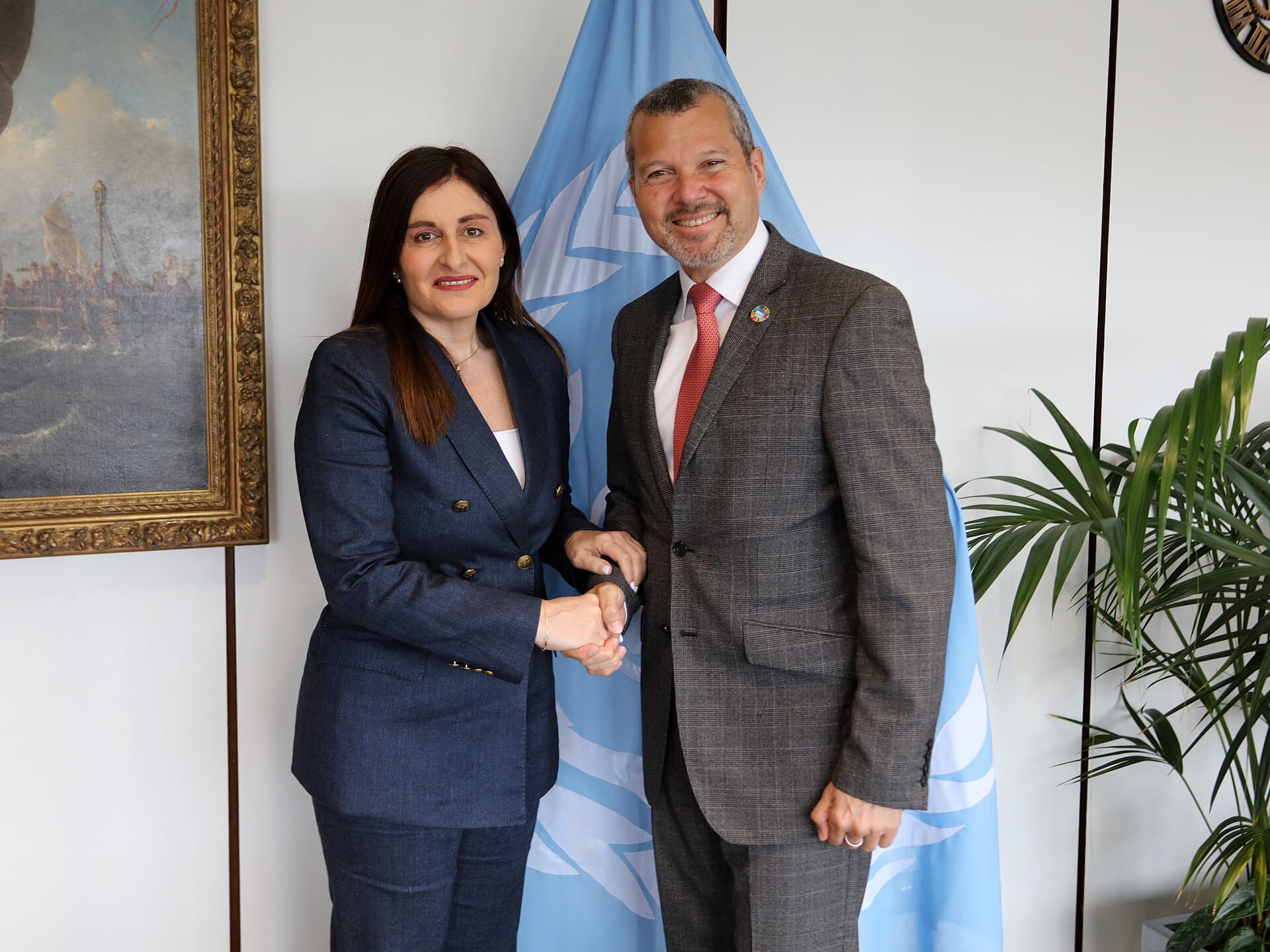 IMO Secretary-General meeting with Cyprus shipping delegation official