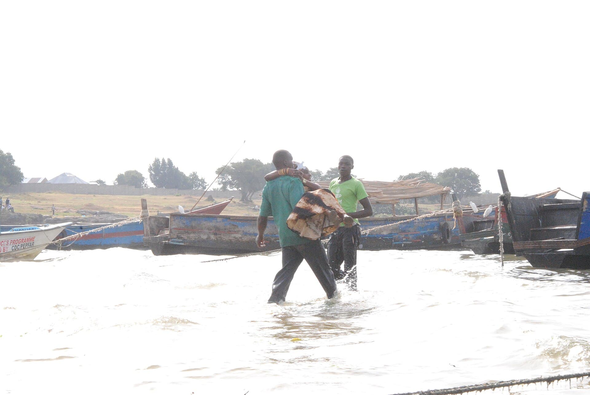 African fishers working on Lake Victoria